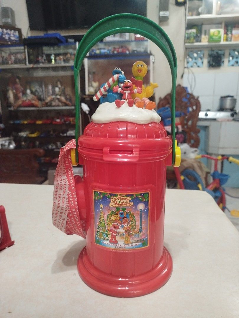 sesame street (Category: Character Goods) located in Muntinlupa City. Submitted by gentleocean_8a1c67 (Listing ID 1459494813, Image 3). Description: sesame street character popcorn bucket set toys all 800 what you see is what you get pick up lalamove sf to lbc payment gcash pm.me.