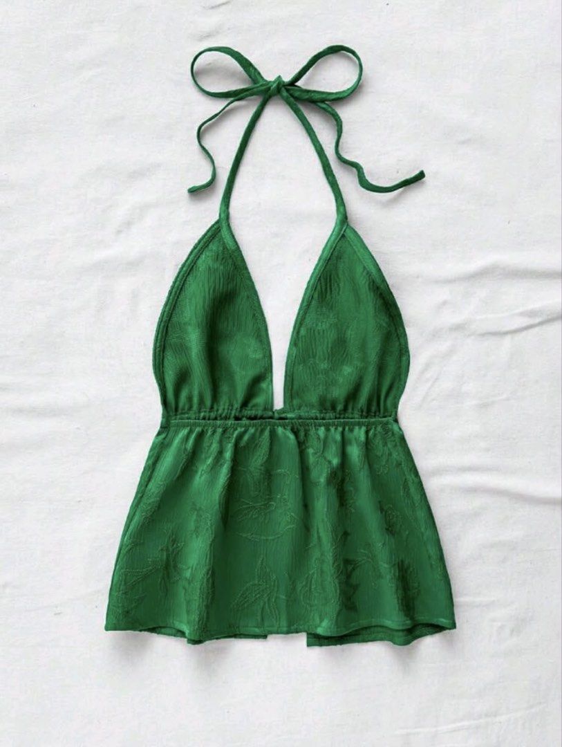 Shein Clothes (Category: Sleeveless) located in Manila. Submitted by mgngeronimo (Listing ID 1459590621, Image 2). Description: ‼️Take all for 1000‼️ 1. Green V-Neck Tie up (Xs) (No padding) 🏷️ 270 2. Black Crop Top (Xs) (No padding) 🏷️ 250 3. Spaghetti Strap Mini Dress (S) (No padding) 🏷️270 4. Blue/White Tube Crop Top (Xs) ( No padding) 🏷️ 230.