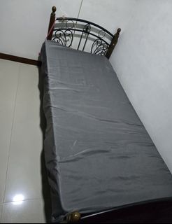 (Category: ) located in . Submitted by carss.05 (Listing ID 1459537892, Image 1). Description: .