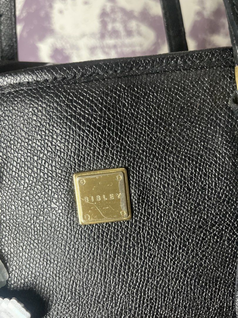 Sisley Tote Bag (Category: Luxury Bags & Wallets) located in Pasig City. Submitted by ragemrage (Listing ID 1459562560, Image 2). Description: RFS: Declutter Message me for more photos.