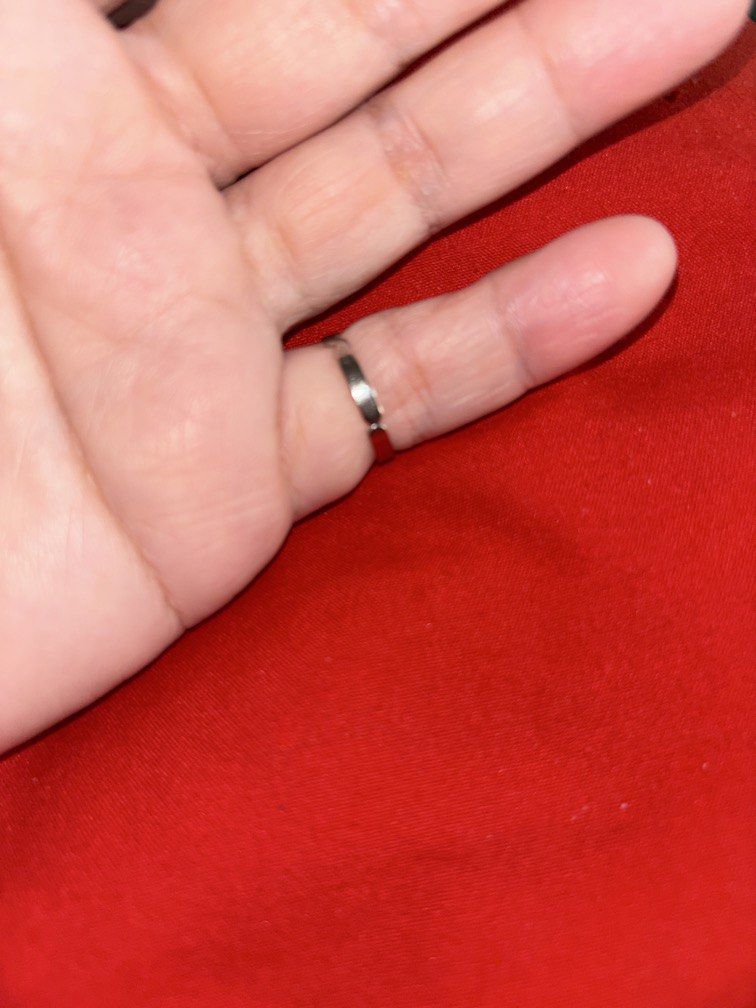 Size 5 wave ring (Category: Rings) located in Manila. Submitted by vintageaccessories (Listing ID 1459548390, Image 2). Description: .