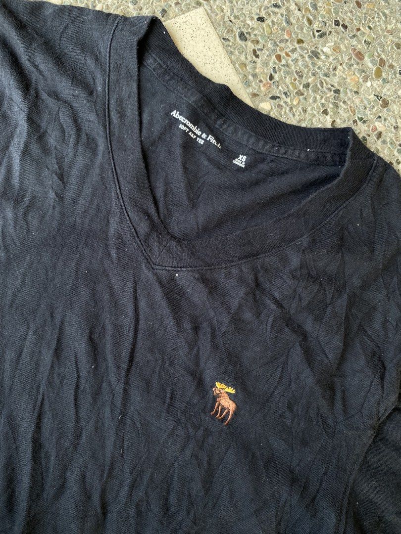 Soft A&F Tee (Category: Shirts) located in Santo Tomas. Submitted by mmnl.pcn (Listing ID 1459514582, Image 2). Description: .