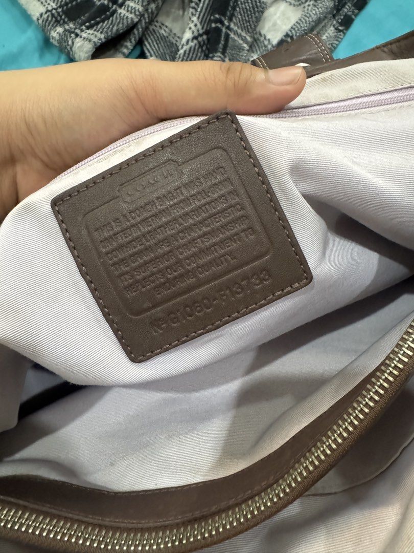 Soho Pleated Choco Brown🤎 (Category: Tote Bags) located in Rizal. Submitted by shijaracas63192 (Listing ID 1459545207, Image 3). Description: .