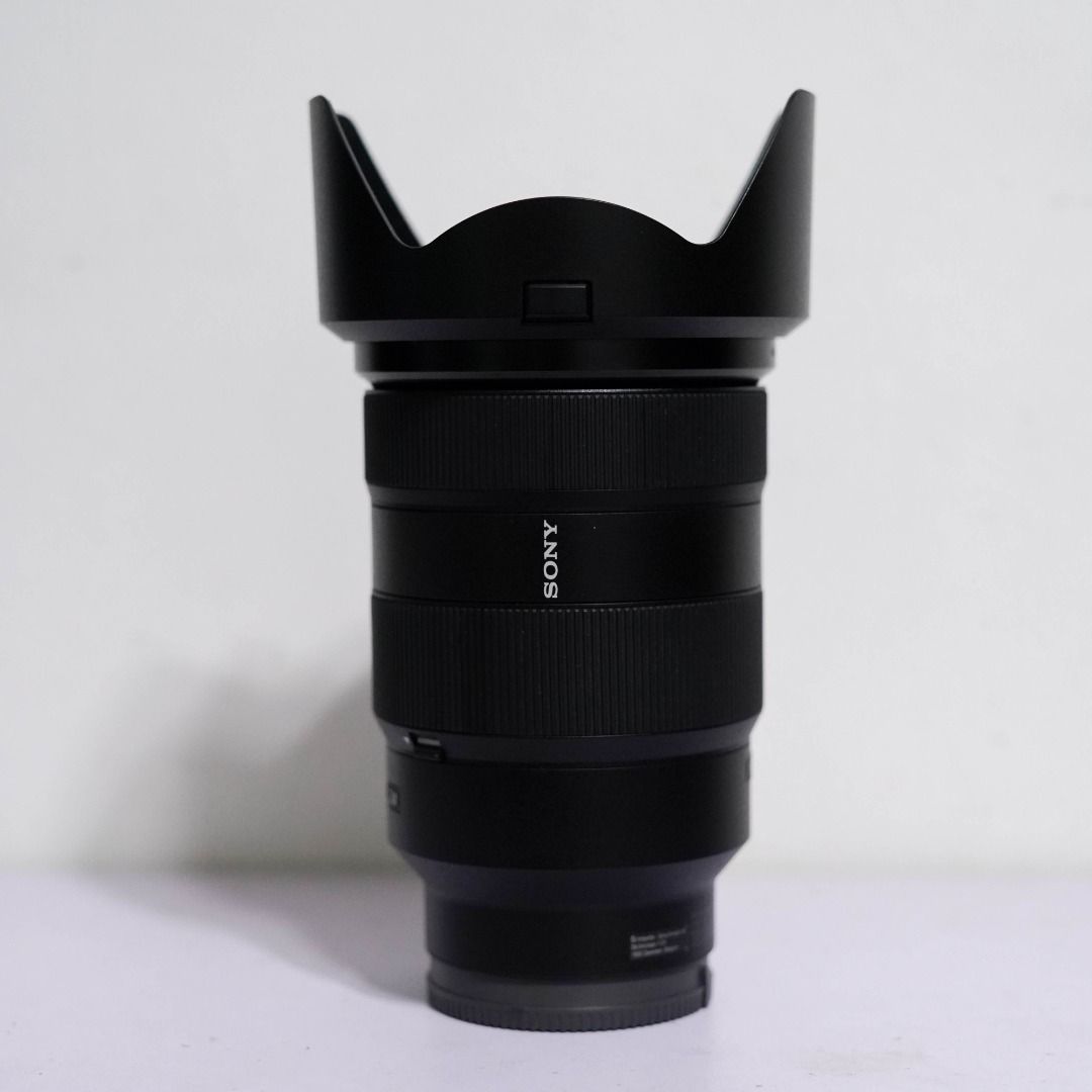 Sony 24-70mm f2.8 FE GM (Category: Lens & Kits) located in Malabon City. Submitted by camcart (Listing ID 1459548707, Image 2). Description: For Sale ◈ Sony 24-70mm f2.8 FE GM ➠ Inclusions: - Sony Front and Rear cap - Lens Hood - Sony Lens Pouch ✅ Physical Condition: 9.5/10 (Good condition, minor signs of usage) ✅ Functionality : 10/10 (All Working) 💵 Price: 60,000 pesos only 🚛 Mode of Transaction: ◉ Pick up or Meet up - Around Malabon City ◉ D