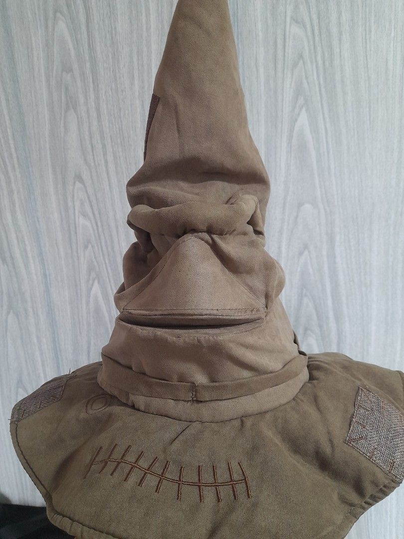 SORTING HAT - Harry Potter Merch (Category: Western Merchandise) located in Cavite. Submitted by csdepot (Listing ID 1459620495, Image 1). Description: sorting hat authentic not sure if still talking as is where is rfs: moving out.