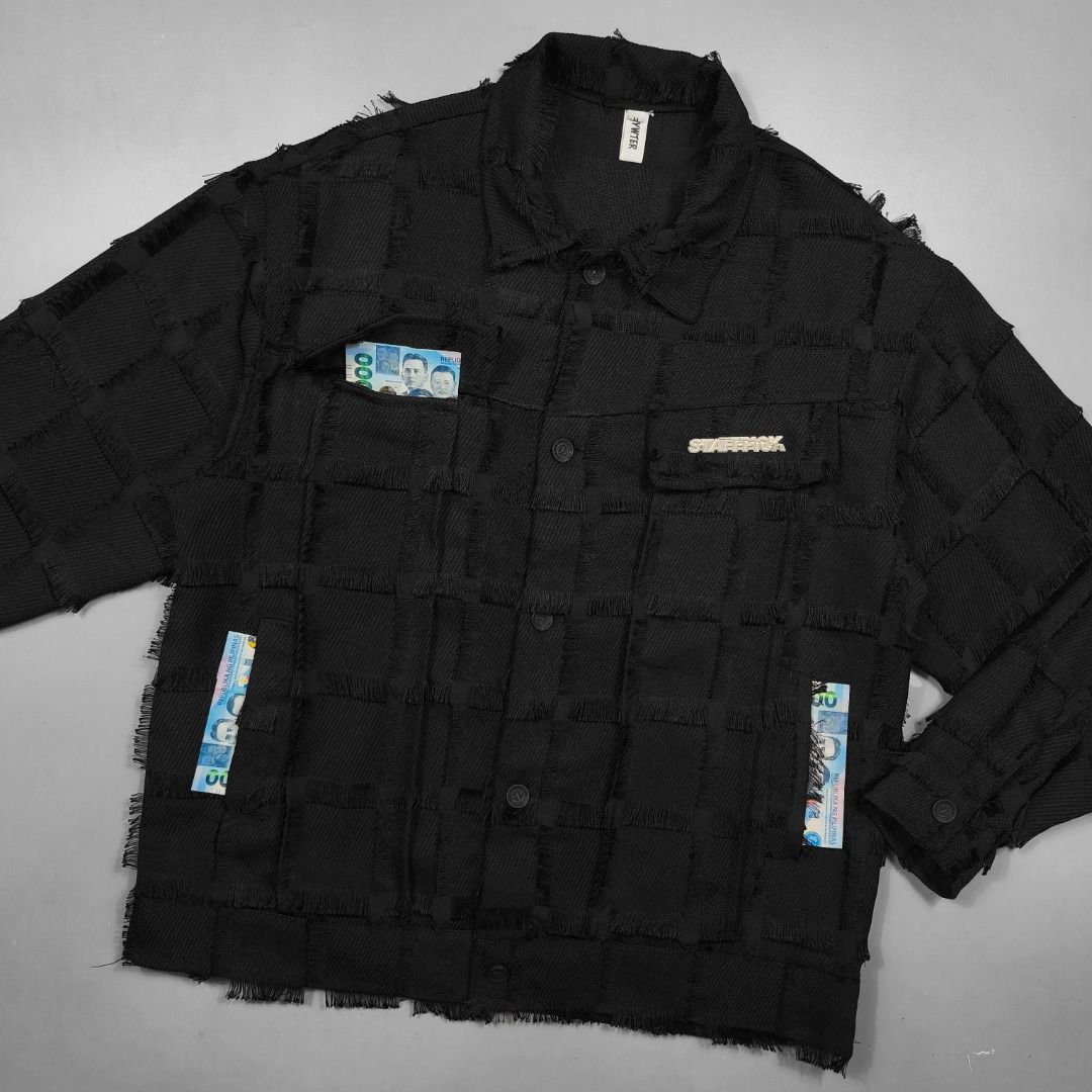 STAFFPICK CHECKERED FRINGE JACKET (Category: Coats, Jackets and Outerwear) located in Baguio. Submitted by curatedandselected (Listing ID 1459529267, Image 2). Description: Size: medium to large Dimes: 23W x 27L Condition: 9.5/10 Fabric: cotton.