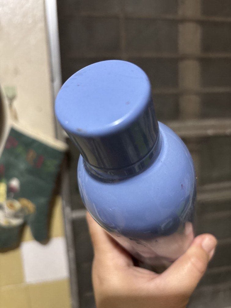 Starbucks water bottle (Category: Water Bottles & Tumblers) located in Manila. Submitted by vintageaccessories (Listing ID 1459640400, Image 3). Description: .