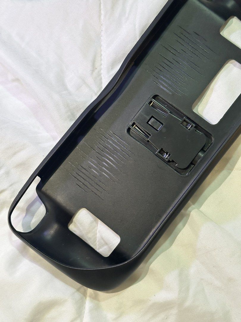 Steamdeck OLED black case (Category: Cases & Covers) located in Paranaque City. Submitted by lovechuchai (Listing ID 1459599280, Image 2). Description: - 📍 Paranaque - rfs: extra case - negotiable if buying 2 case - Payment via Gcash .