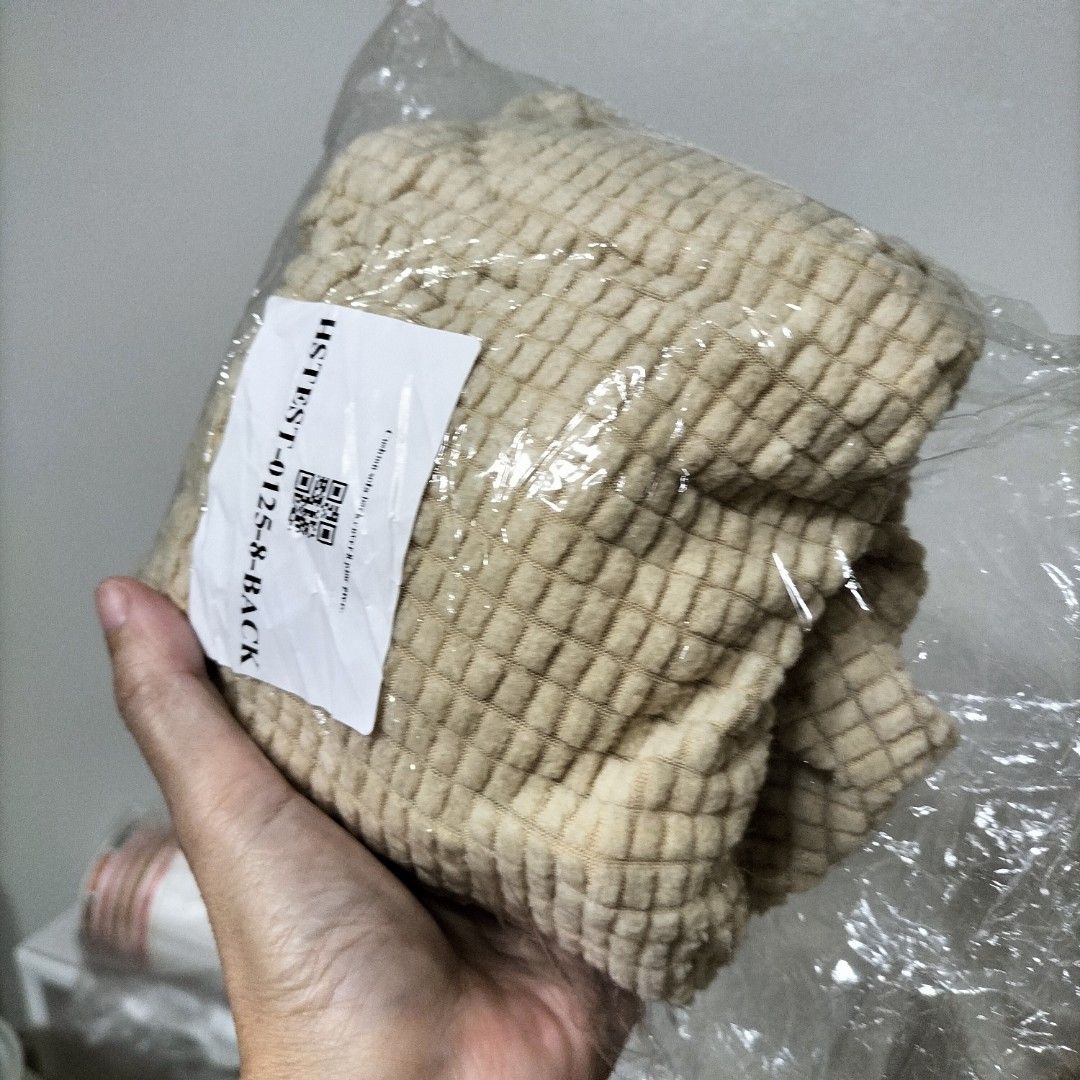 Stretchable Sofa Couch Cover - Beige & Teal (Category: Sofas) located in Paranaque City. Submitted by decluttering-all (Listing ID 1459500812, Image 2). Description: - stretchable cushion couch cover - Colors: 1 Beige - Features a textured grid pattern - Ideal for furniture or cushion protection or a quick style update - Easy to install, garterized - 60x70cm length, 30-40cm width garterized p110 only new and unused decluttering extra pick up besi