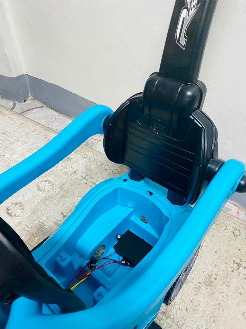 STROLLER CAR (Category: Infant Playtime) located in Manila. Submitted by thyromish20 (Listing ID 1459686708, Image 2). Description: CAR STROLLER🚗 • WITH MUSIC • BRANDNEW CONDITION • COMPLETE PARTS • 1K+ ORIG PRICE • LALAMOVE LOCATION: TONDO, MANILA.