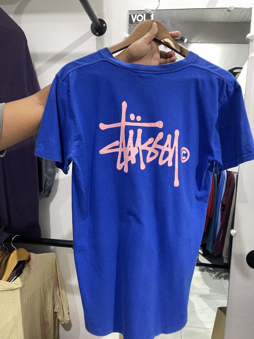 stussy (Category: Coats, Jackets and Outerwear) located in Manila. Submitted by kyleee_ld (Listing ID 1459600165, Image 3). Description: .