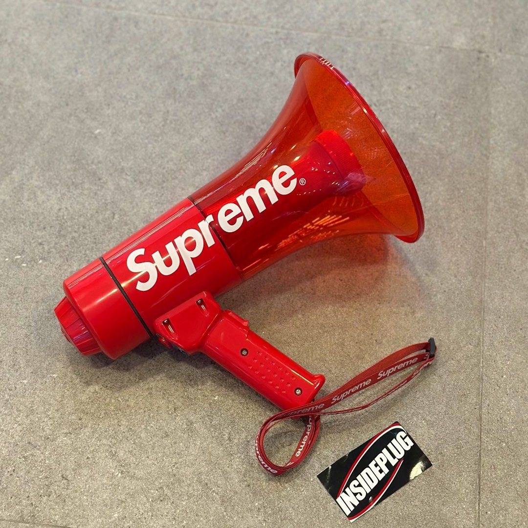 Supreme Pyle Waterproof Megaphone (Category: Microphones) located in Quezon City. Submitted by inside_plug (Listing ID 1459618450, Image 2). Description: For Sale Supreme Pule Waterproof Megaphone Brandnew Dm us to purchase.