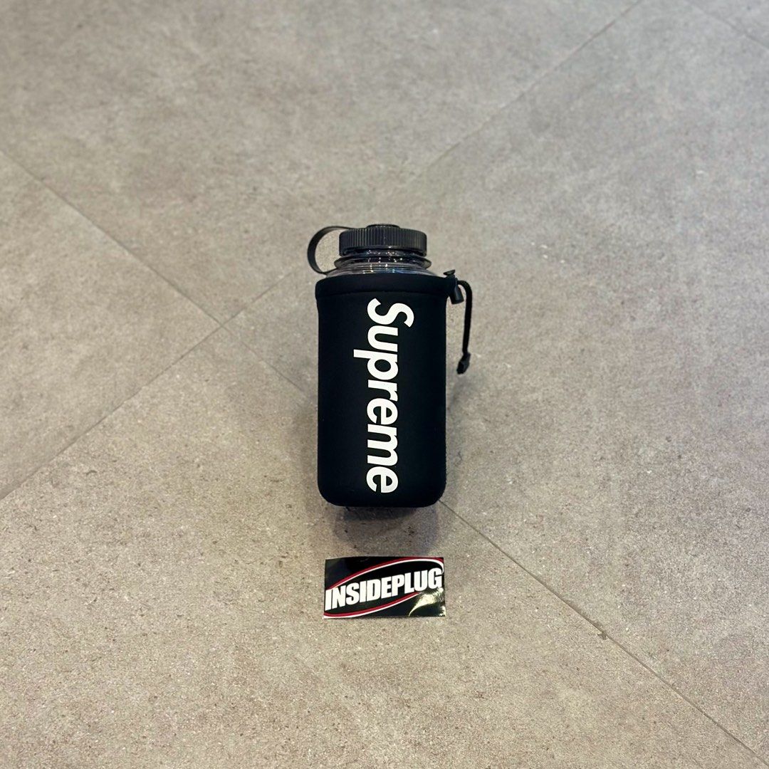 Supreme SS20 Supreme Nalgene 32 oz. Bottle Black (Category: Water Bottles & Tumblers) located in Quezon City. Submitted by inside_plug (Listing ID 1459618973, Image 1). Description: For Sale Supreme SS20 Supreme Nalgene 32 oz. Bottle Black.