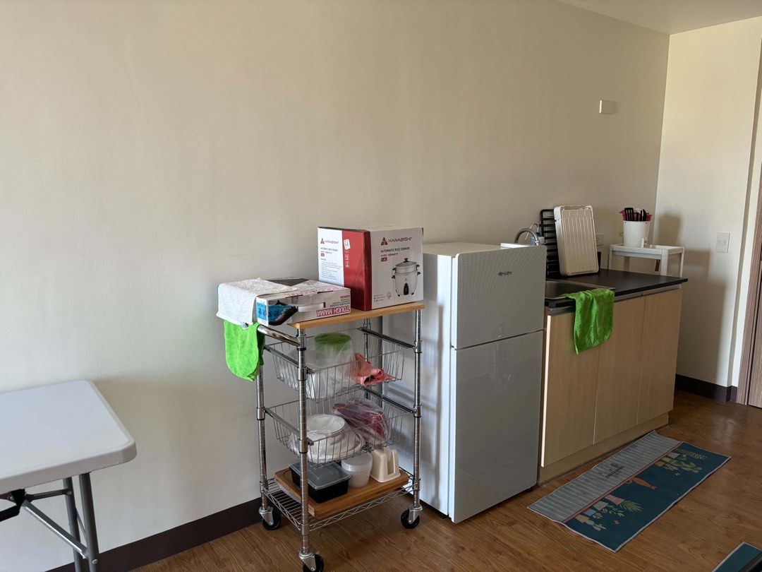 Symfoni Kamias condo (Category: Room Rentals) located in Manila. Submitted by just_trying (Listing ID 1459634738, Image 2). Description: 18k one month deposit one month advance 1 year term renewable.