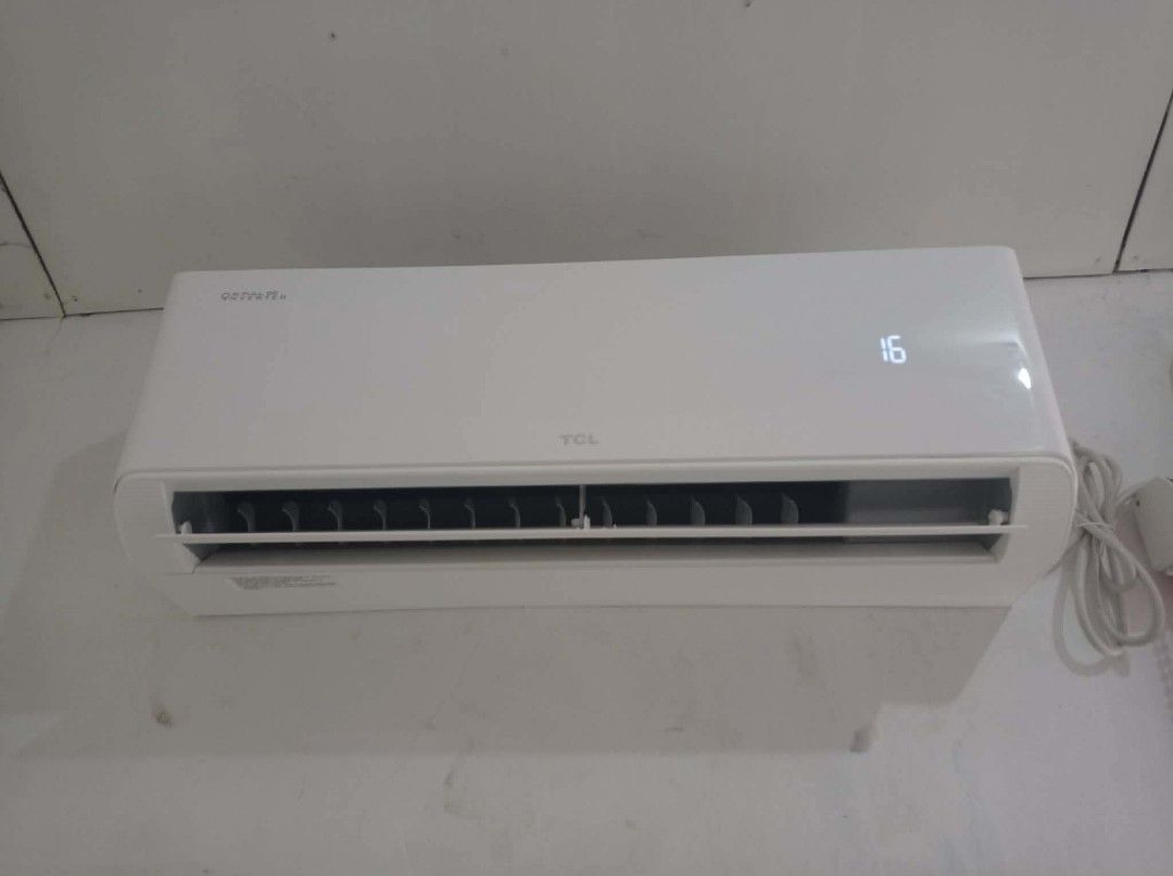 ❣️TCL BREEZEIN SERIES INVERTER SPLIT TYPE AIRCON (Category: Air Conditioning and Heating) located in Quezon City. Submitted by airconph. (Listing ID 1459555470, Image 2). Description: 📣 SALE❗ SALE❗ 💯Affordable Split Type Inverter Aircon 🔥TCL BREEZEIN SERIES INVERTER ▪️AI FullDC Inverter ▪️Smart Control ▪️Ultra High Cooling ▪️Gentle Breeze ▪️4-Way Swing ▪️Self-Cleaning Function ▪️Low Noise Operation ▪️Golden Titanium Fin MODEL: 💥 TAC-BR10CSV/T