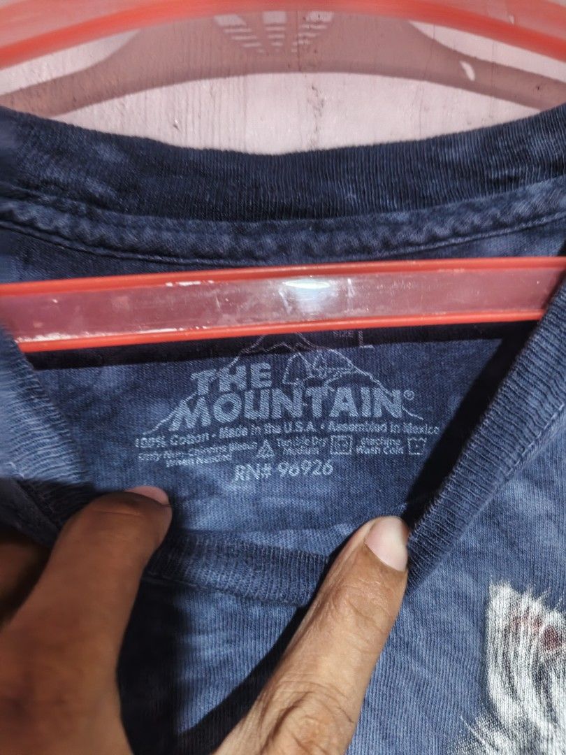 The mountain (Category: Activewear) located in Binan City. Submitted by wilthrifted (Listing ID 1459634747, Image 3). Description: .