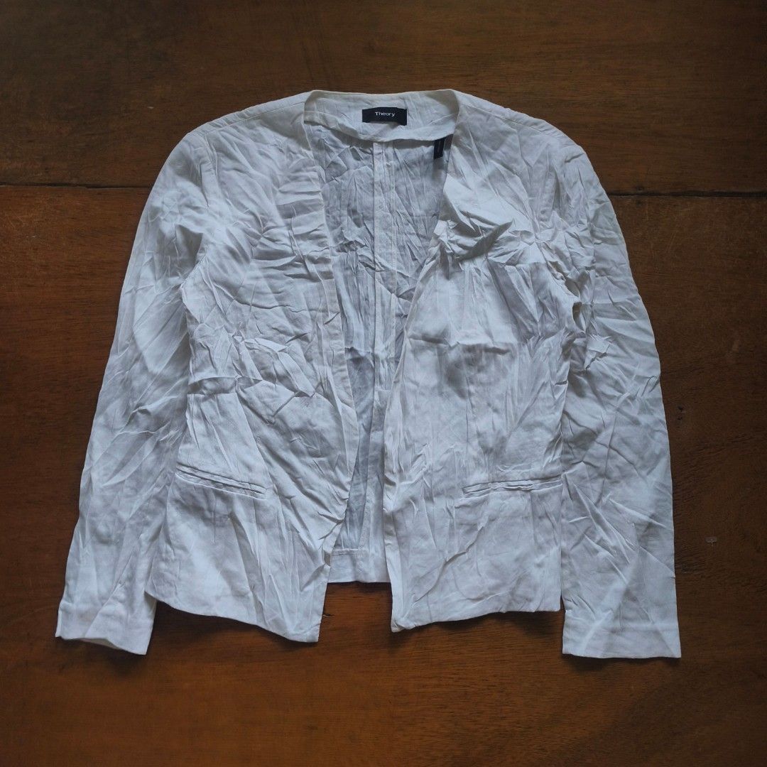 Theory Japan linen blend Coat (Category: Luxury Apparel) located in Tayabas. Submitted by cat.b0i (Listing ID 1459598413, Image 1). Description: Size on tag: 0 Fitting: Men - S Women - S-Semi M ‎Length: 21.5 ‎Width: 17.5 ‎Shoulder: 16 ‎Arm Space: 7.2 ‎Sleeve Length: 21 ‎ ‎Color: Dark blue Color Rate: 9.2 ‎Material: 62% linen, 35% viscose, 3% elastane properties: only overcoat, no clasps or buttons ‎Issues: needs wash ‎Condition: excellent.