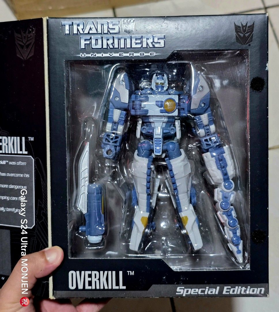 TRANSFORMERS OVERKILL 🔥 (Category: Action & Battle Toys) located in Pasay City. Submitted by monjentoysandcollectibles (Listing ID 1459541675, Image 1). Description: TF UNIVERSE OVERKILL deluxe 🔥 Bnew | box not mint | no manual Price: 1999 only | GCash | PASAY 📌 Pickup Ship Lalamove Grab LBC 🔴.