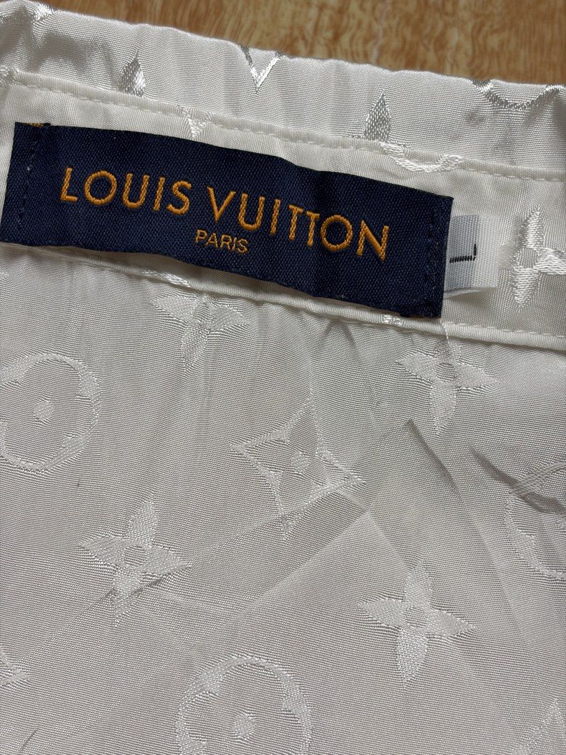 translucent Louis Vuitton monogram (Category: Longsleeves) located in Manila. Submitted by navarrojov61988 (Listing ID 1459579453, Image 3). Description: .