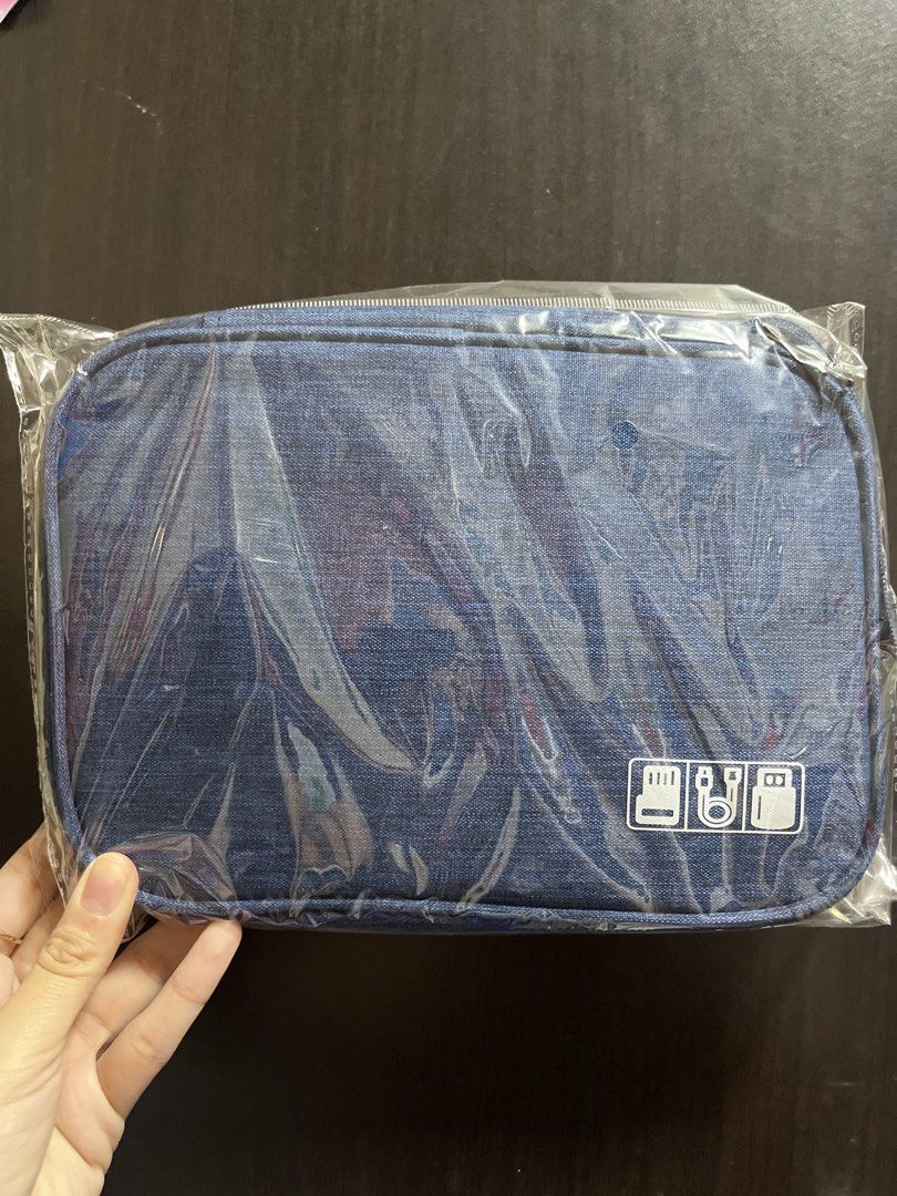 Travel Digital Bag Organizer Pouch (Category: Purses & Pouches) located in Manila. Submitted by shoppinggems (Listing ID 1459687156, Image 1). Description: - Keep your tech accessories tidy with this travel digital bag. - Multiple compartments and elastic straps to hold cables, chargers, and other small items. - Durable polyester 300D material. - Great for organizing your essentials when you're on the go. - Easy to pack and find what you need..