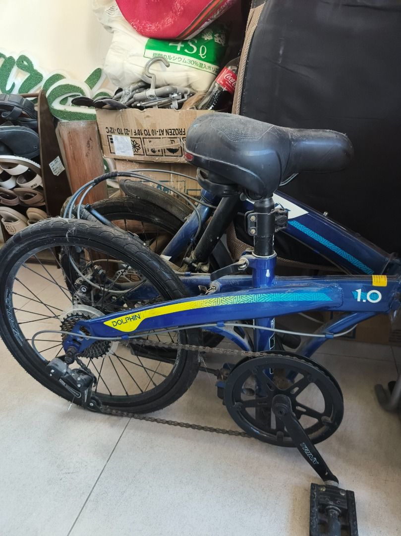 Trinx Bicycle (Foldable) (Category: Bicycles) located in San Leonardo. Submitted by burgossanleonardo.12345 (Listing ID 1459600701, Image 1). Description: - Blue Trinx bicycle - Folding bike style - 10 gears - Padded seat - Tires are dusty but bike is ready for a new owner -twice lang nagamit, halos brand new. Na stock ln sa bahay - 10k original price.