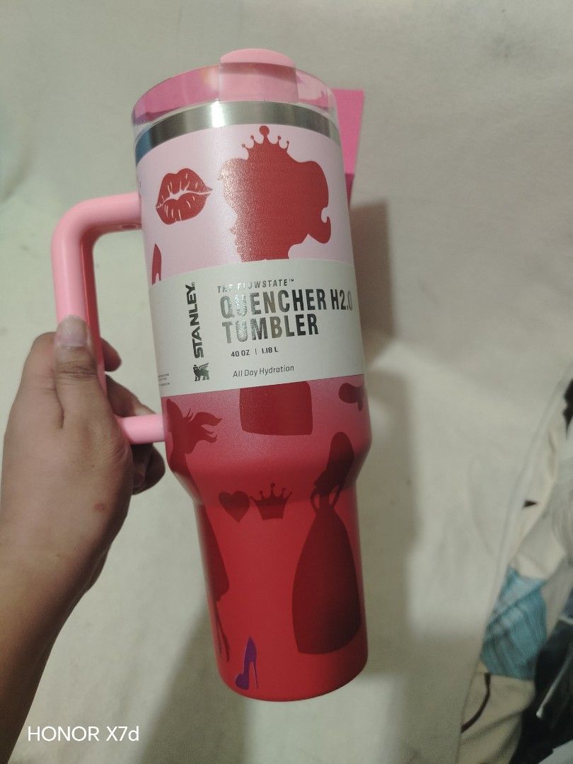 Tumbler Stanley 40oz (Category: Water Bottles & Tumblers) located in Baguio. Submitted by noona_faith (Listing ID 1459526939, Image 2). Description: 550 pesos each buy 2 for 500 each onlyyy Auth Not Guaranteed.