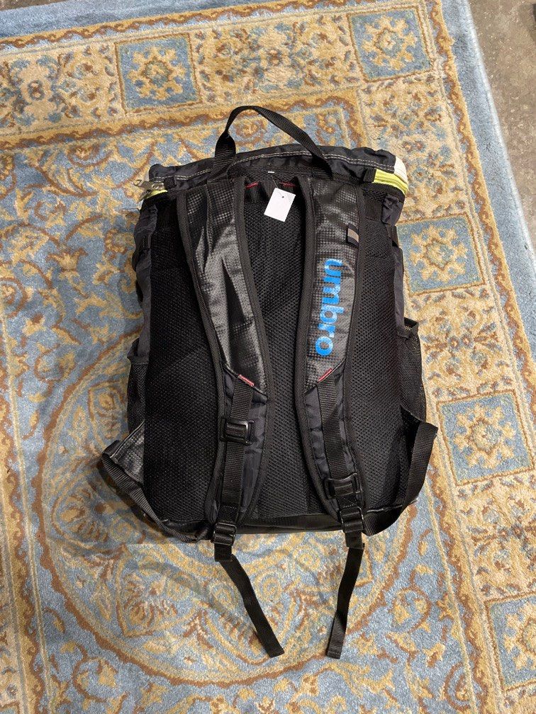 UMBRO BAGPACK (Category: Activewear) located in Kuala Kangsar. Submitted by acceptanyoffer (Listing ID 1459630713, Image 2). Description: condition good.