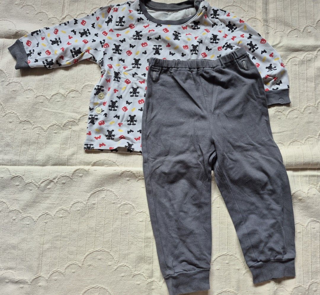 Uniqlo Kids pajama (Category: Babies & Kids Fashion) located in Quezon City. Submitted by littlefonsy (Listing ID 1459524605, Image 1). Description: Uniqlo pajama for kids 1-2 years old. Mickey mouse design. tag removed already.
