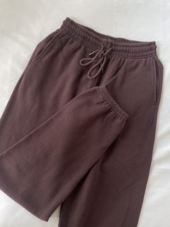 (Category: ) located in . Submitted by sleevesandbottoms (Listing ID 1459575322, Image 1). Description: .