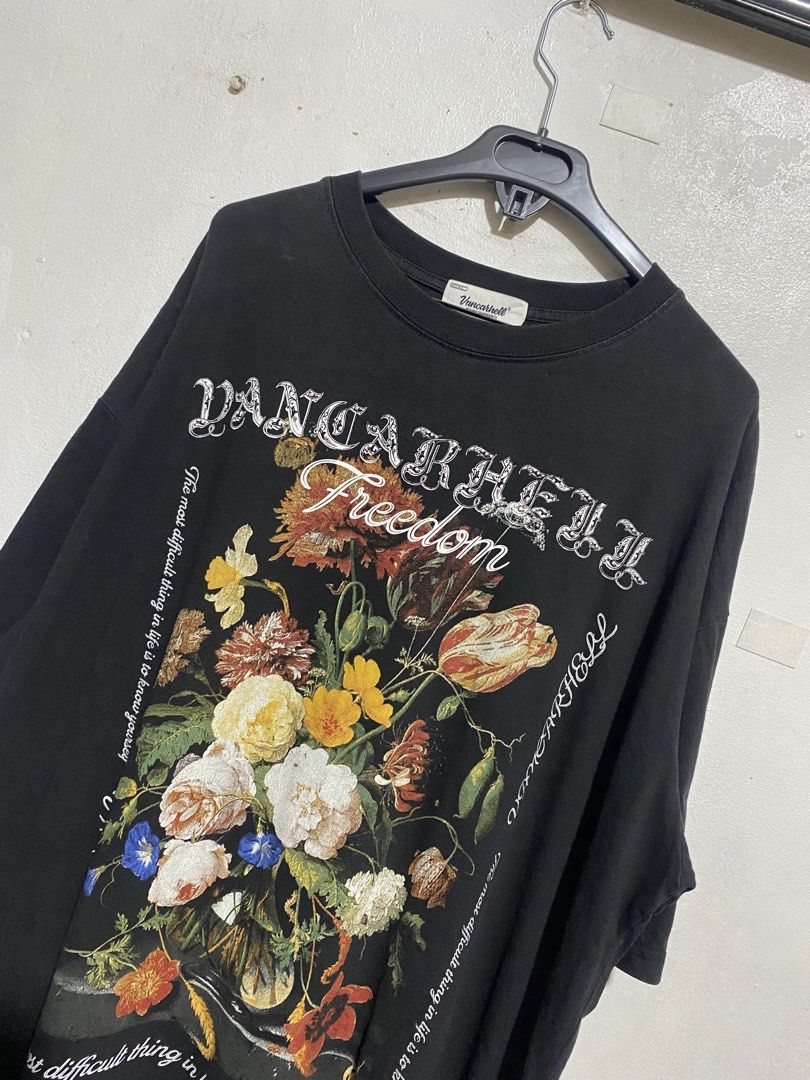 Vancarhell Shirt (Category: Tshirts & Polo Shirts ) located in Caloocan City. Submitted by alexahvaldez (Listing ID 1459677001, Image 2). Description: SLIGHTLY NEGO 26 / 31 LIKE NEW NO ISSUE.