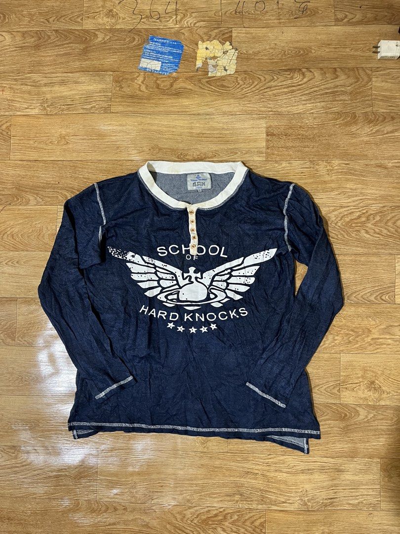 Vevienne Westwood longsleeve (Category: Activewear) located in Zamboanga. Submitted by alterramz08 (Listing ID 1459624498, Image 1). Description: Vevienne Westwood Longsleeve Size large Width 21 Length 25 Verygood Condition Cut washtag Price : 800 Pesos .