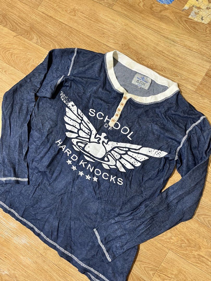 Vevienne Westwood longsleeve (Category: Activewear) located in Zamboanga. Submitted by alterramz08 (Listing ID 1459624498, Image 2). Description: Vevienne Westwood Longsleeve Size large Width 21 Length 25 Verygood Condition Cut washtag Price : 800 Pesos .