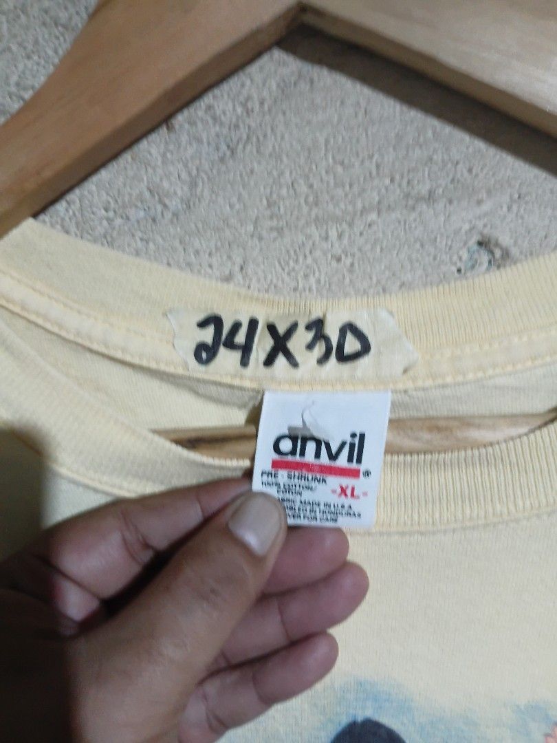 Vintage (Category: Activewear) located in Manila. Submitted by lando271117 (Listing ID 1459626917, Image 3). Description: datails on picture.