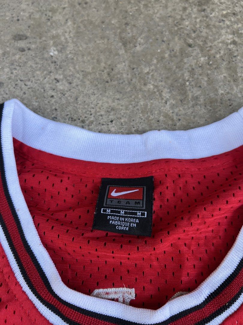 Vintage Chicago bulls jersey (Category: Activewear) located in Balamban. Submitted by jersey033 (Listing ID 1459492543, Image 3). Description: Issue see pic Excellent condition good for use 29/23 dimes .
