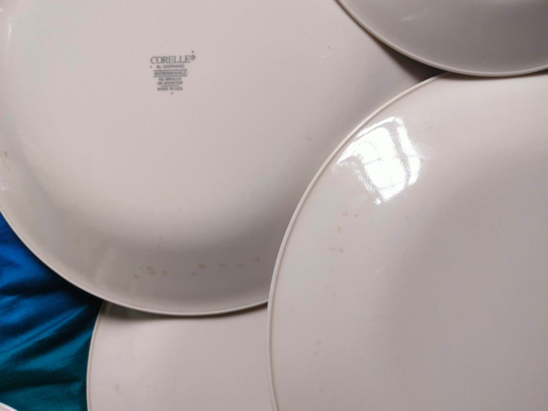 Vintage Corelle by Corning Dinnerware Set in English Breakfast Pattern (Category: Dinnerware & Cutlery) located in Angono. Submitted by chubby_nanay (Listing ID 1459493140, Image 3). Description: Take all or pwede din per piece Mug - ₱300 each Dessert Plate - ₱300 Plate - ₱350 each Spoon - ₱250 each Teaspoon - ₱200 each A set of Corelle English Breakfast dinnerware with a pink floral pattern, including bowls, plates, mugs, and matching flatware. 