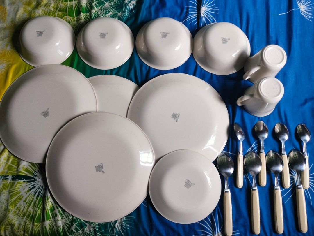Vintage Corelle by Corning Dinnerware Set in English Breakfast Pattern (Category: Dinnerware & Cutlery) located in Angono. Submitted by chubby_nanay (Listing ID 1459493140, Image 2). Description: Take all or pwede din per piece Mug - ₱300 each Dessert Plate - ₱300 Plate - ₱350 each Spoon - ₱250 each Teaspoon - ₱200 each A set of Corelle English Breakfast dinnerware with a pink floral pattern, including bowls, plates, mugs, and matching flatware. 