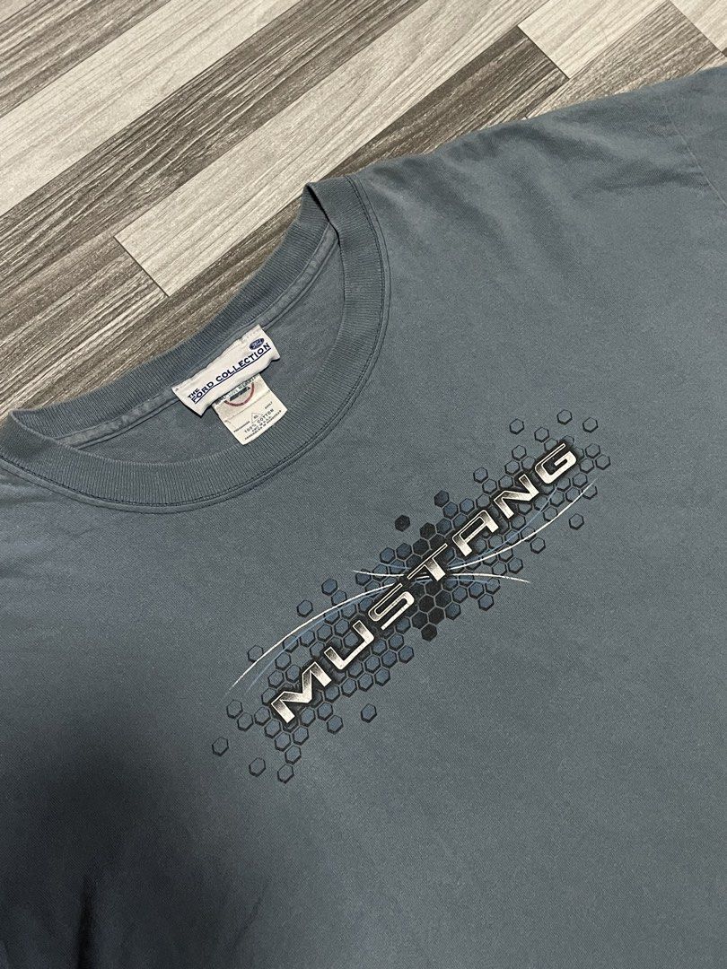 Vintage Ford Mustang Official Tee (Category: Activewear) located in Caloocan City. Submitted by thriftkidd2024 (Listing ID 1459658031, Image 2). Description: [ Vintage Ford Mustang Official Tee ] XL on tag width: 24.5 length: 29 In good condition 9/10 color rate issue: pinholes 400php Taguig city📍 Dm to purchase 📥.
