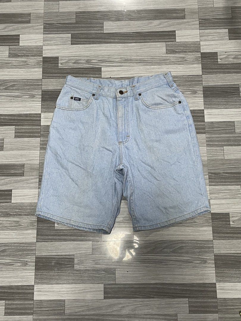 Vintage Lee Denim Short (Category: Shorts) located in Caloocan City. Submitted by thriftkidd2024 (Listing ID 1459658994, Image 3). Description: [ Vintage Lee Denim Short ] waist: 34 length: 21 In excellent condition 9/10 color rate 550php Free shipping within Nationwide 🇵🇭 Plus Shipping fee in International 🌎 Taguig city, Metro Manila, PH 📍 DM TO PURCHASE 📥📥📥.
