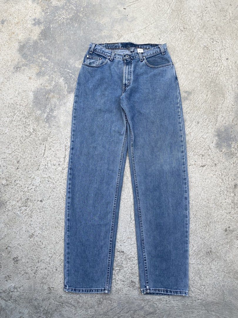 Vintage Levi’s Silver Tab (Category: Jeans) located in Cebu City. Submitted by gianperothrifter (Listing ID 1459522257, Image 1). Description: Vintage Levi’s SilverTab cut tag size 34 on tag waist 32 inch length 44 inch front rise 12 inch back rise 16 inch hem 7.5 inch.