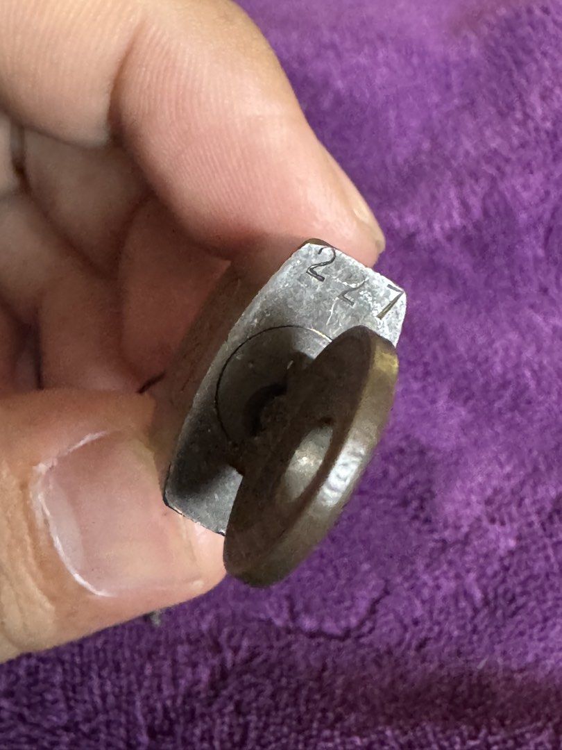 VINTAGE LV LOCK AND KEY (Category: Luxury Accessories) located in Claveria. Submitted by jhunaceeeeee (Listing ID 1459570988, Image 3). Description: 💯Authentic .