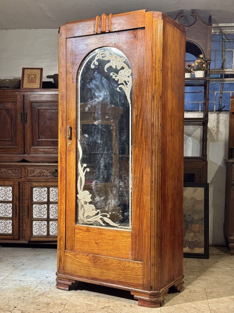 Vintage Solid Narra Wardrobe Aparador (Category: Shelves, Cabinets & Racks) located in Manila. Submitted by sinaunang_gamit (Listing ID 1459595806, Image 3). Description: Vintage Solid Narra Wardrobe Aparador Height: 73 inches Length: 32 inches Width: 18 inches ₱10k.