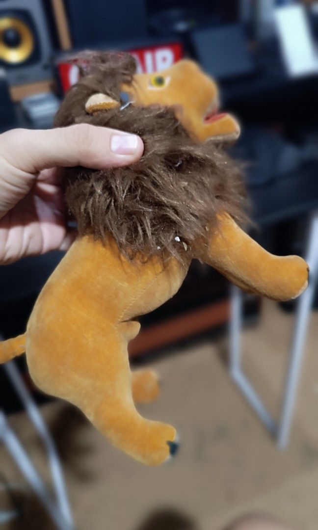 Vintage Toy Lion (Category: Vintage Collectibles) located in Midsayap. Submitted by macoy.picker (Listing ID 1459621199, Image 3). Description: Vintage Toy Lion 200 +sf.