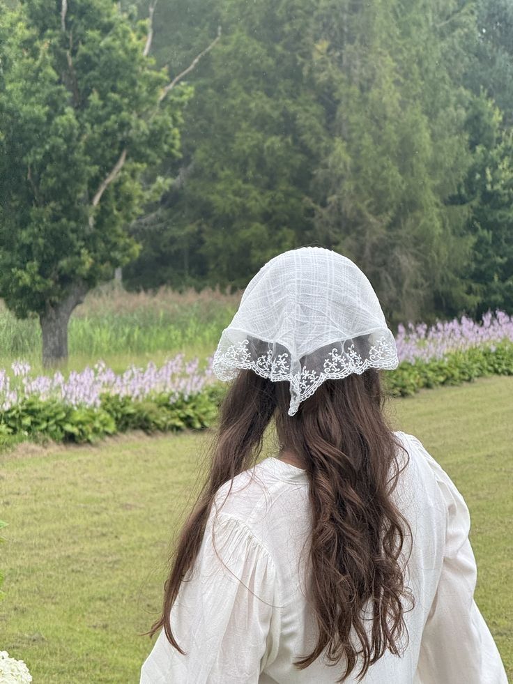 Vintage White Lace Headband (Category: Scarves) located in Rosales. Submitted by reyyah_0 (Listing ID 1459613167, Image 1). Description: Hii! This is good quality, I just don’t know how to take a proper photo of it without making it look awkward. It has never been used, and I can assure you that the quality is good. Selling it at an affordable price!.