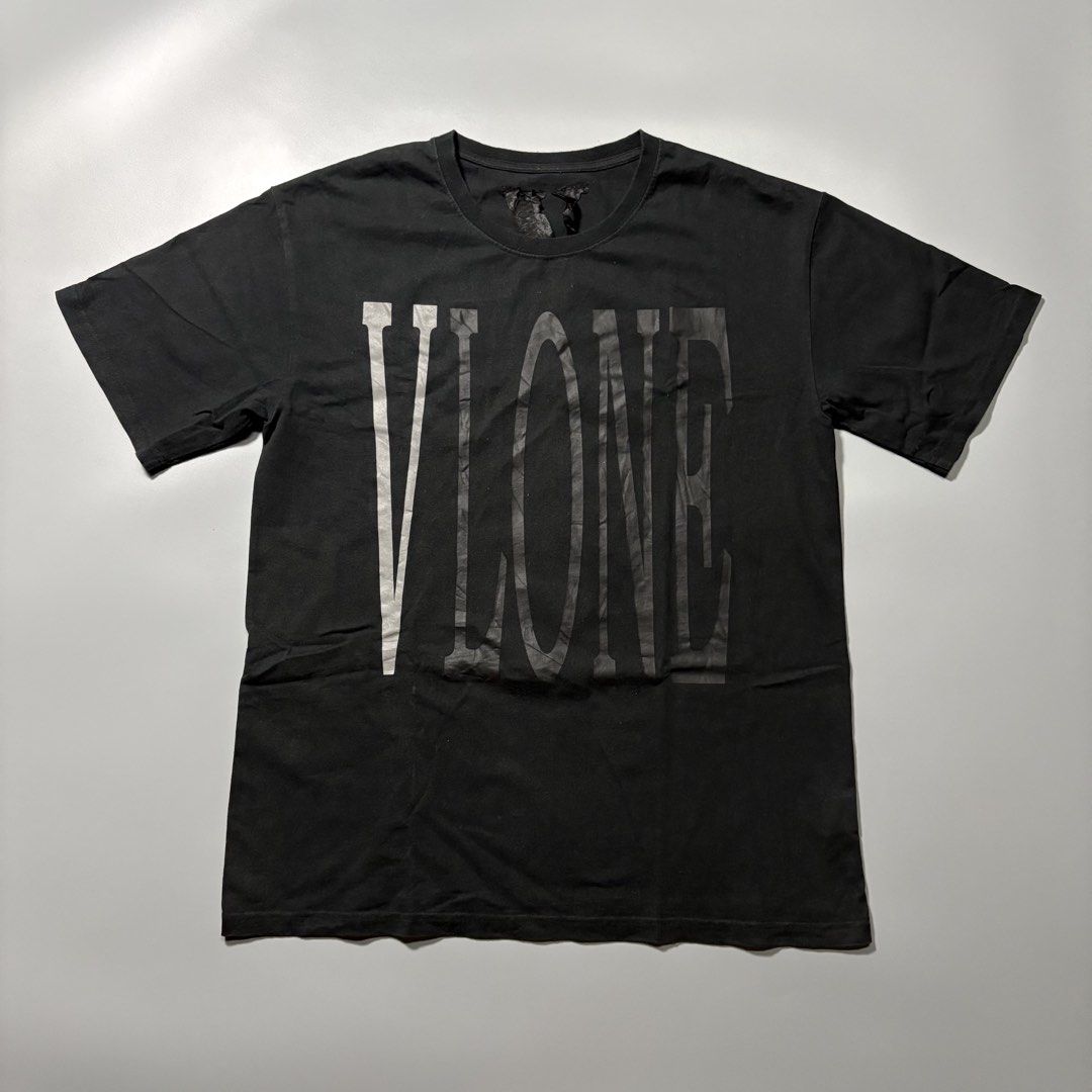 Vlone Shirt (Category: Tshirts & Polo Shirts ) located in Tayabas. Submitted by tayabaskartell (Listing ID 1459618050, Image 1). Description: .