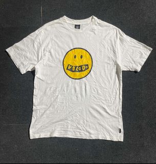 (Category: ) located in . Submitted by jahfindstreetwear (Listing ID 1459517106, Image 1). Description: .