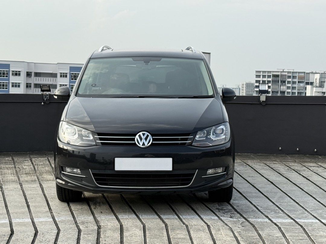 Volkswagen Sharan 2.0 TSI DSG (A) (Category: Used Cars) located in Singapore. Submitted by 18navi (Listing ID 1459533627, Image 1). Description: Only selling to direct car buyer.