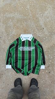 (Category: ) located in . Submitted by tshirt.thrift_ (Listing ID 1459610713, Image 1). Description: .