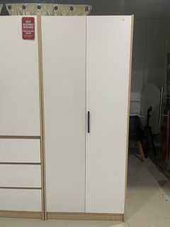 (Category: ) located in . Submitted by kitchenz.clearance (Listing ID 1459560787, Image 1). Description: .