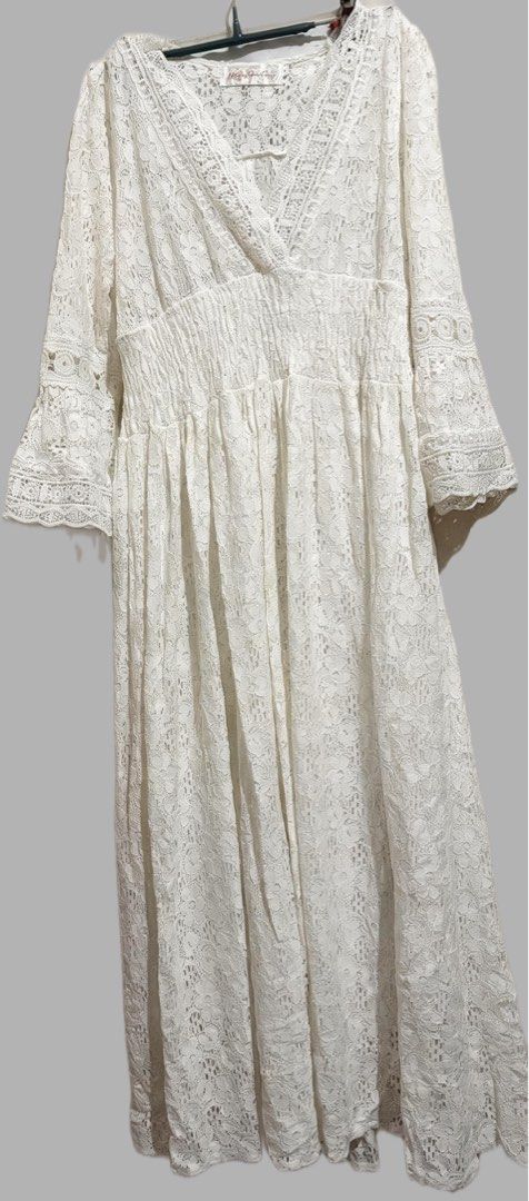 White long dress Size Small-medium (Category: Dresses) located in Manila. Submitted by zenwater_6b25f5 (Listing ID 1459587245, Image 3). Description: Can wear Summery dress beach Or Casual event ootd Bust 34-36 Stretchable waist Dress length until ankle Premium quality With double lining inside What you see is what you get actual photo.