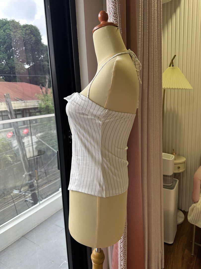 White Pinstripe Halter Neck Crop Top (Category: Sleeveless) located in Manila. Submitted by liangeanph (Listing ID 1459540757, Image 2). Description: Fits xs-small body frame.